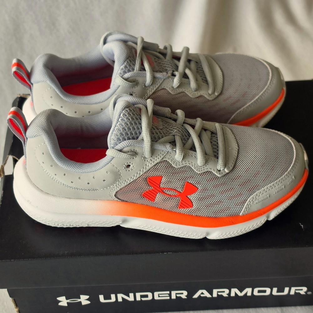 Under Armour BGS Assert 10 Kids 5Y Running Shoes Gray Orange 3026182-011 Size